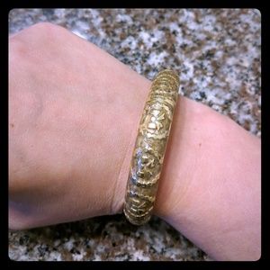 Gold bangle